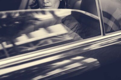 Top 5 Reasons to Hire a Chauffeur