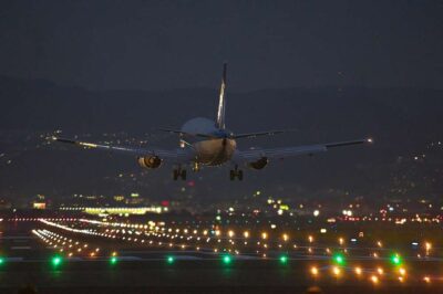 Take a Red Eye Flight and Enjoy Its Many Advantages